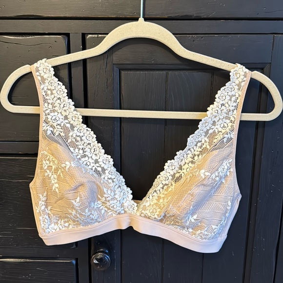 NWOT Wacoal Matching Bra and Panty Set - Picture 1 of 8